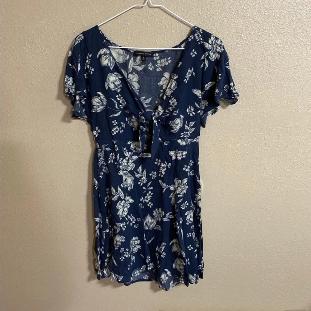 Kendall and Kylie dress